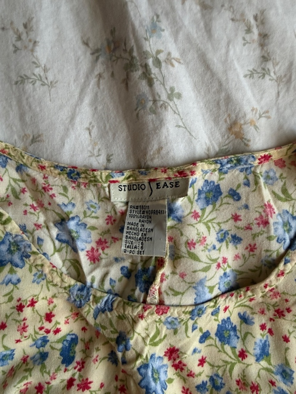 Spring floral midi dress size 6 in great condition - Picture 2 of 7